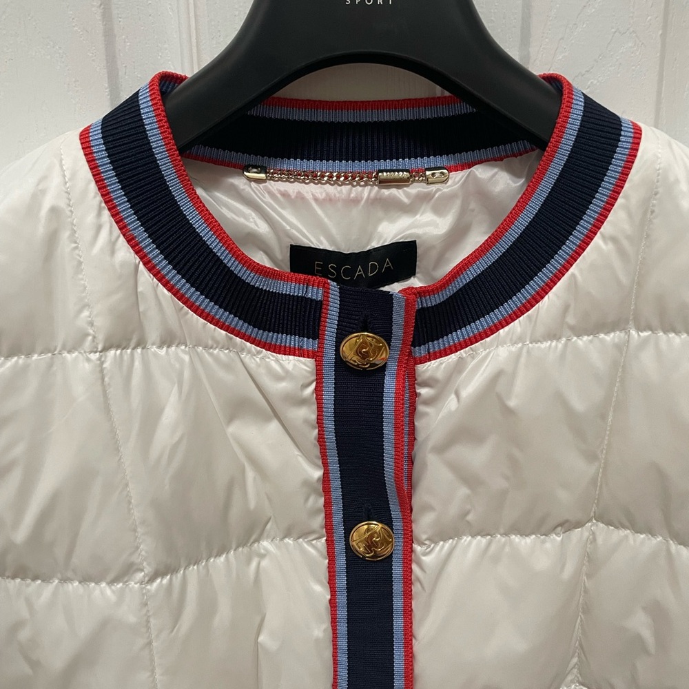 Escada Quilted down Jacket with Navy and Red Trim - Picture 5 of 16